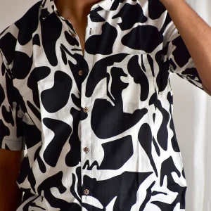 Abstract Print Short-Sleeve Shirt